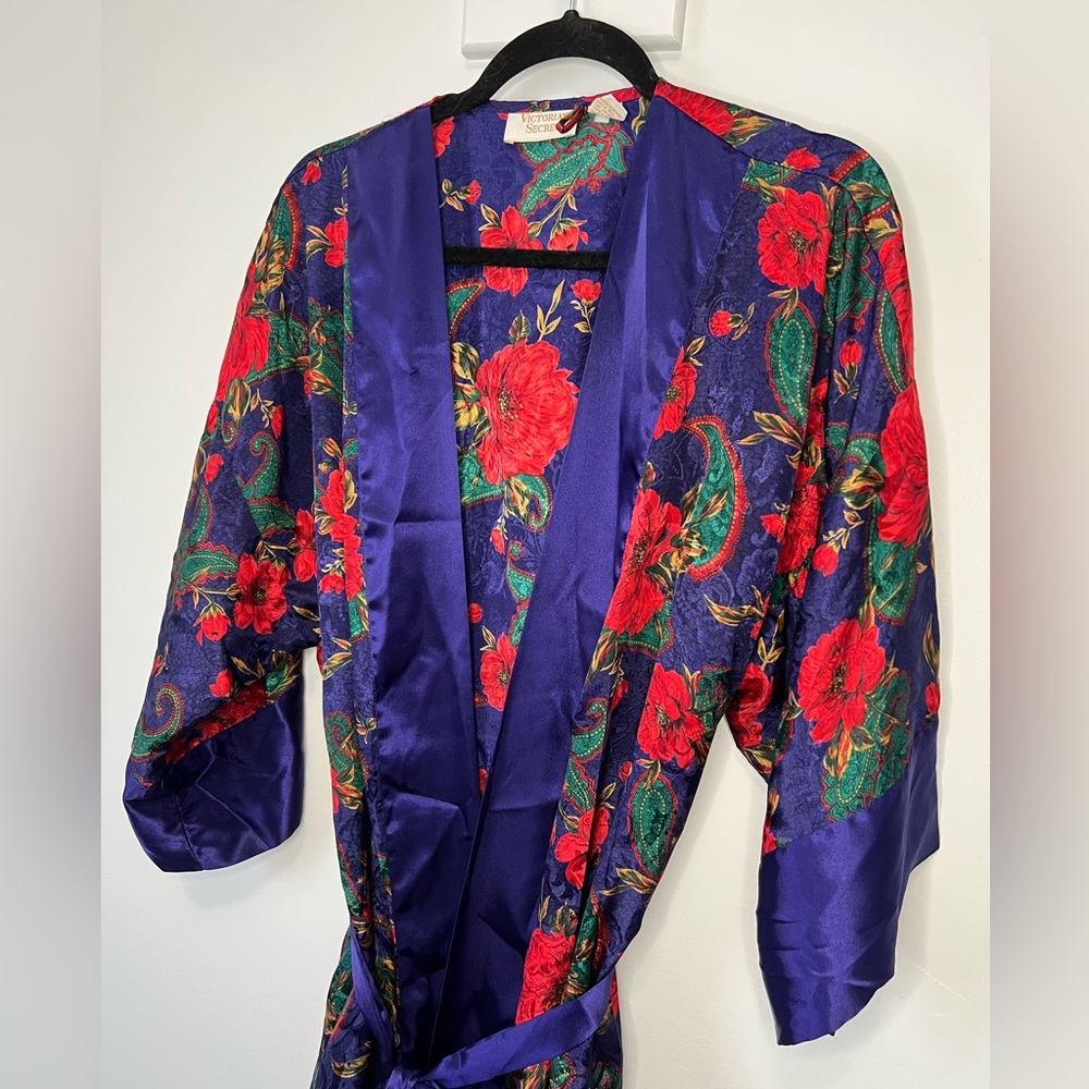 Vintage Gold Label Victoria’s Secret Long Belted Kimono Robe